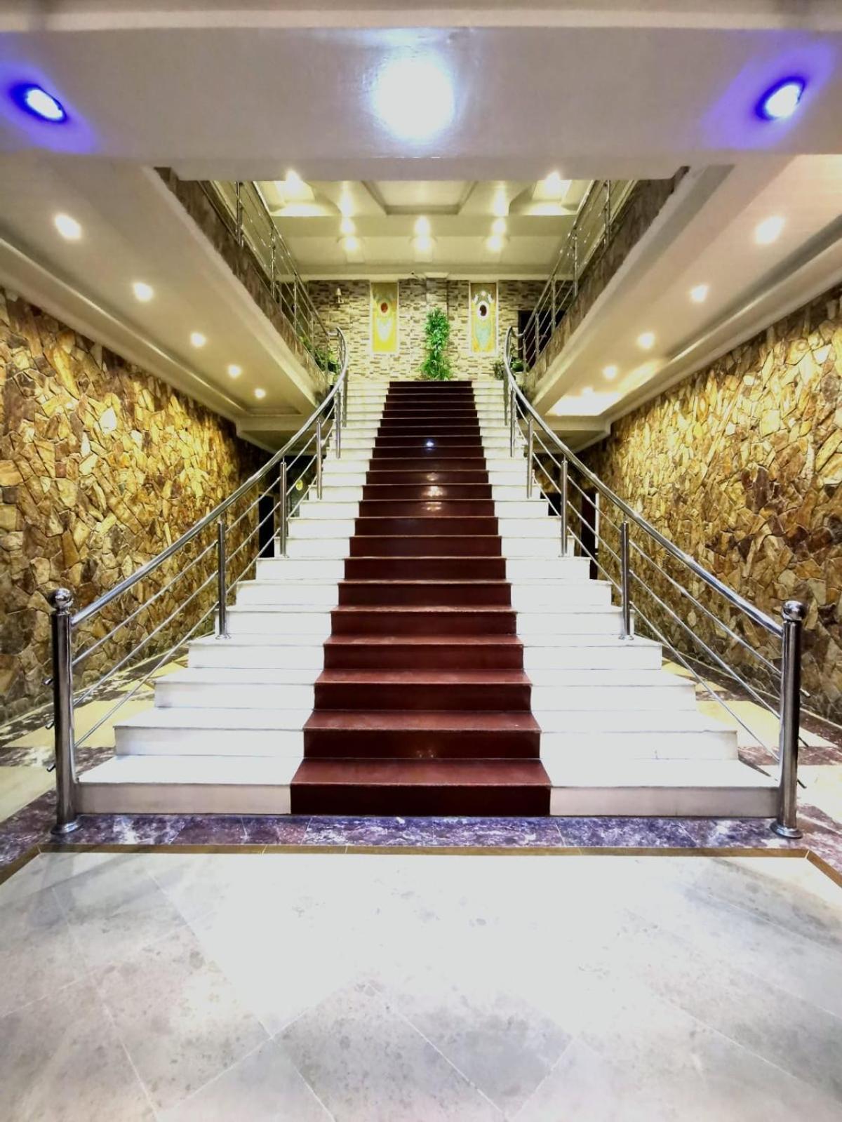 Triple One Hotel Suites Abbottabad Luaran gambar